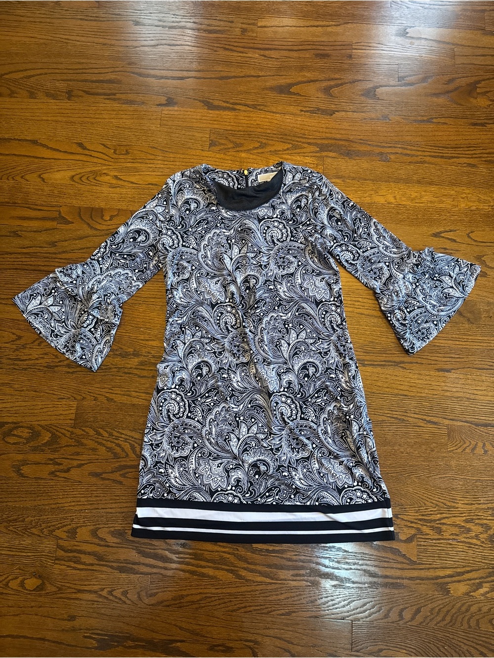 Michael Kors Knit Shift Dress Size S 3/4 Bell Sleeve Paisley Black White